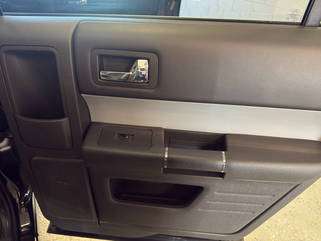 Used 2014 Ford Flex Limited w/ Equipment Group 301A FWD image 25
