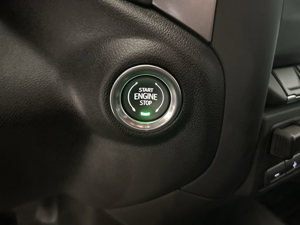 Used 2025 Chevrolet Silverado 3500 W/T image 47