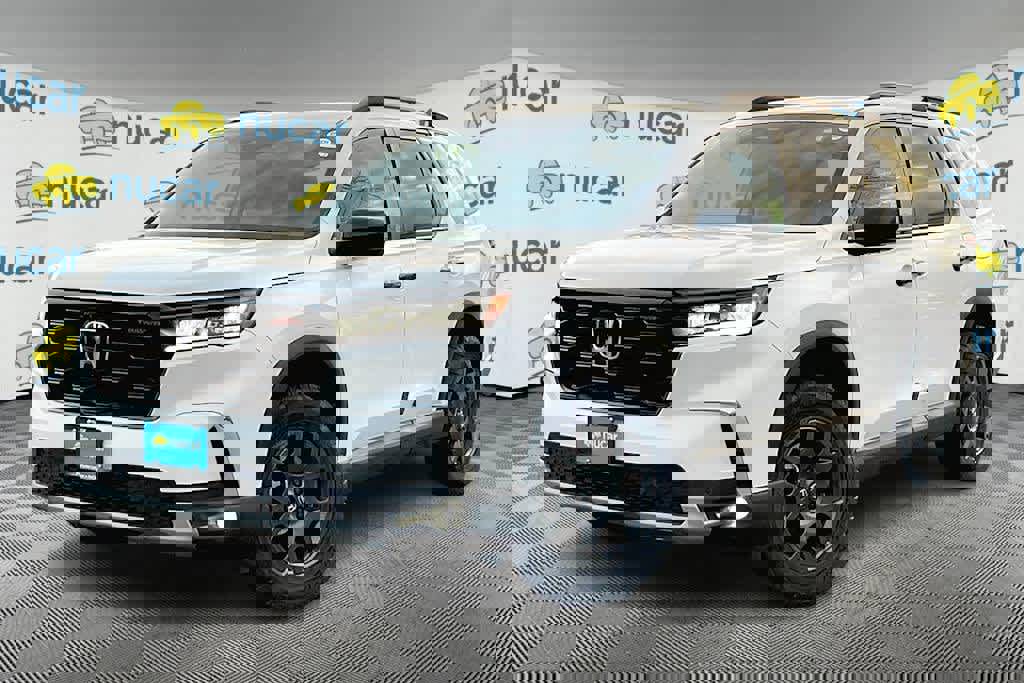 New 2025 Honda Pilot TrailSport image 3