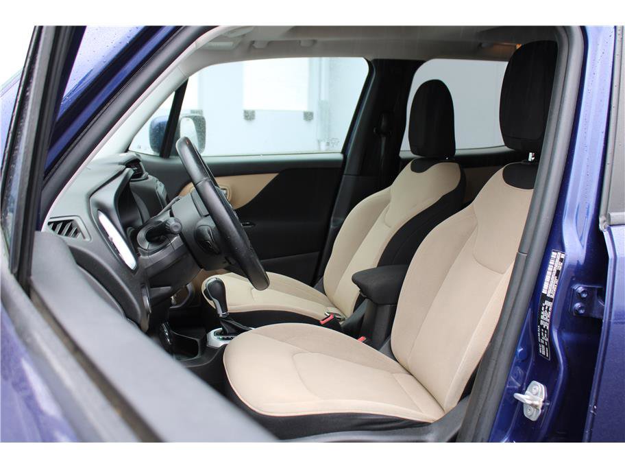 Used 2017 Jeep Renegade Latitude image 8