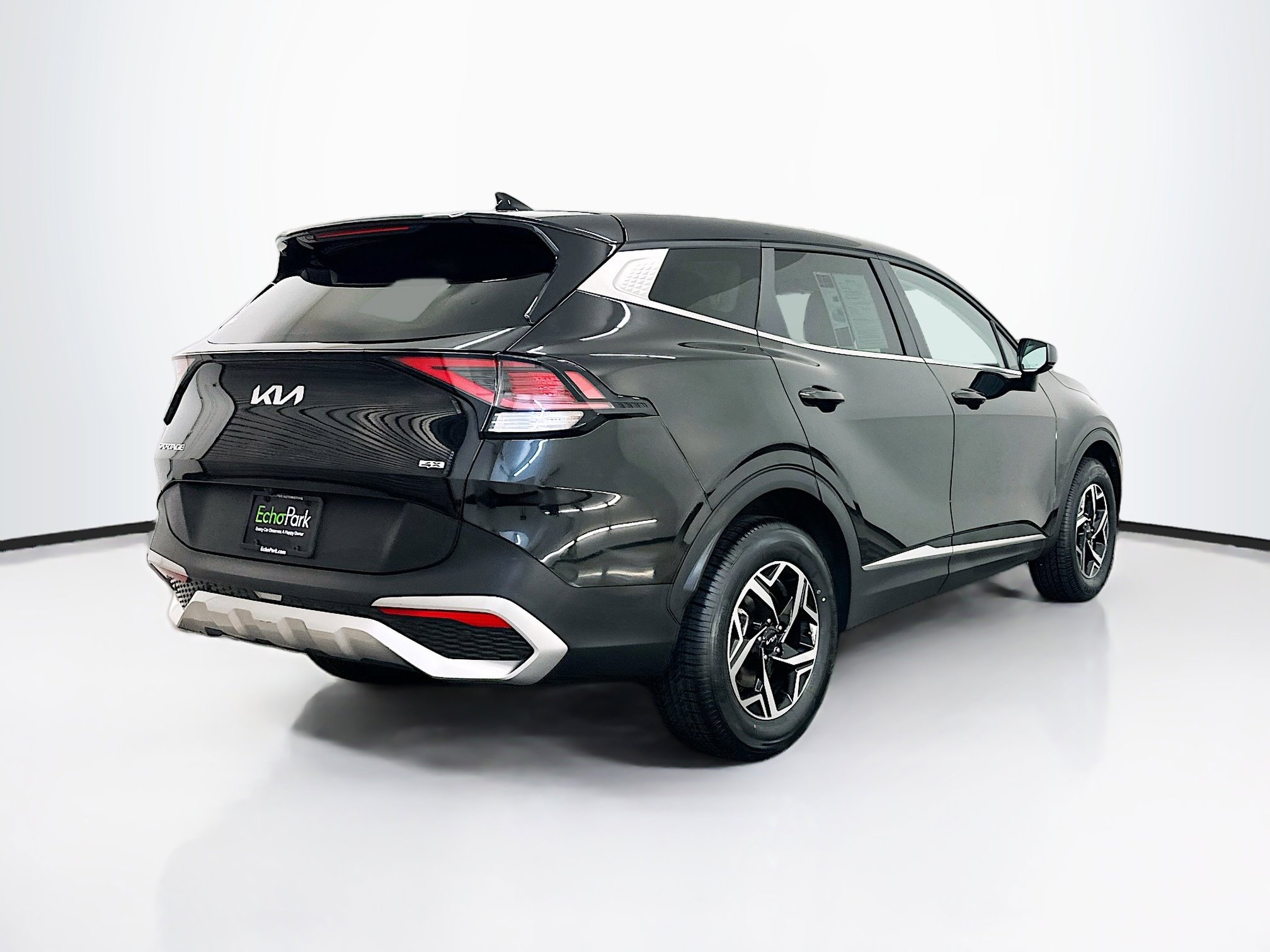 Used 2024 Kia Sportage LX image 9