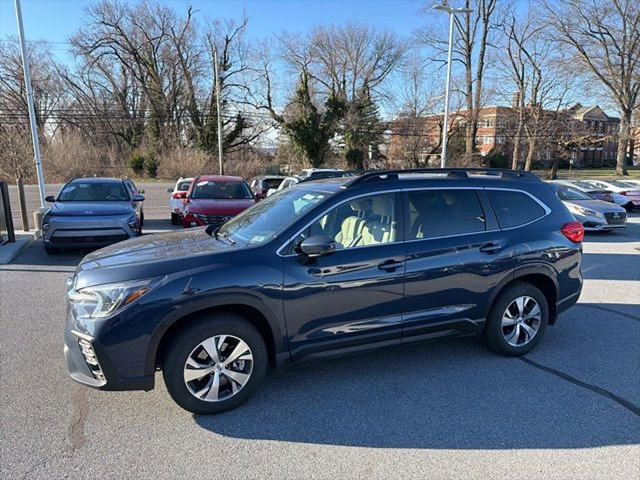 Used 2024 Subaru Ascent Premium w/ Convenience Package image 3