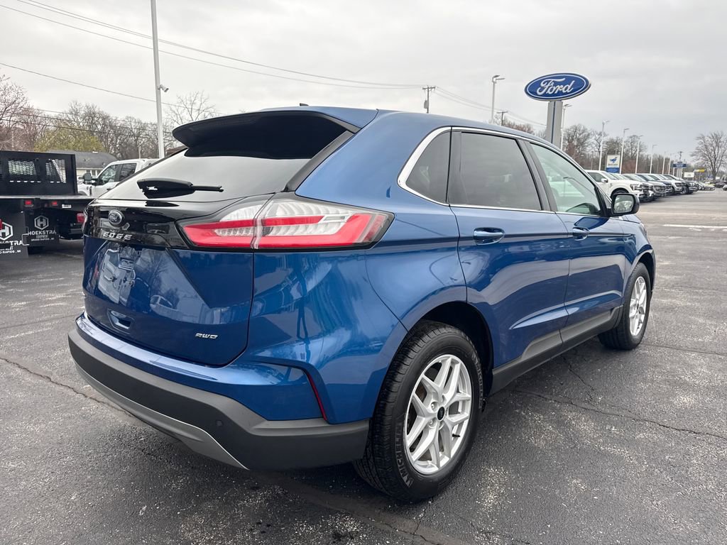 Used 2024 Ford Edge SEL w/ Convenience Package image 6