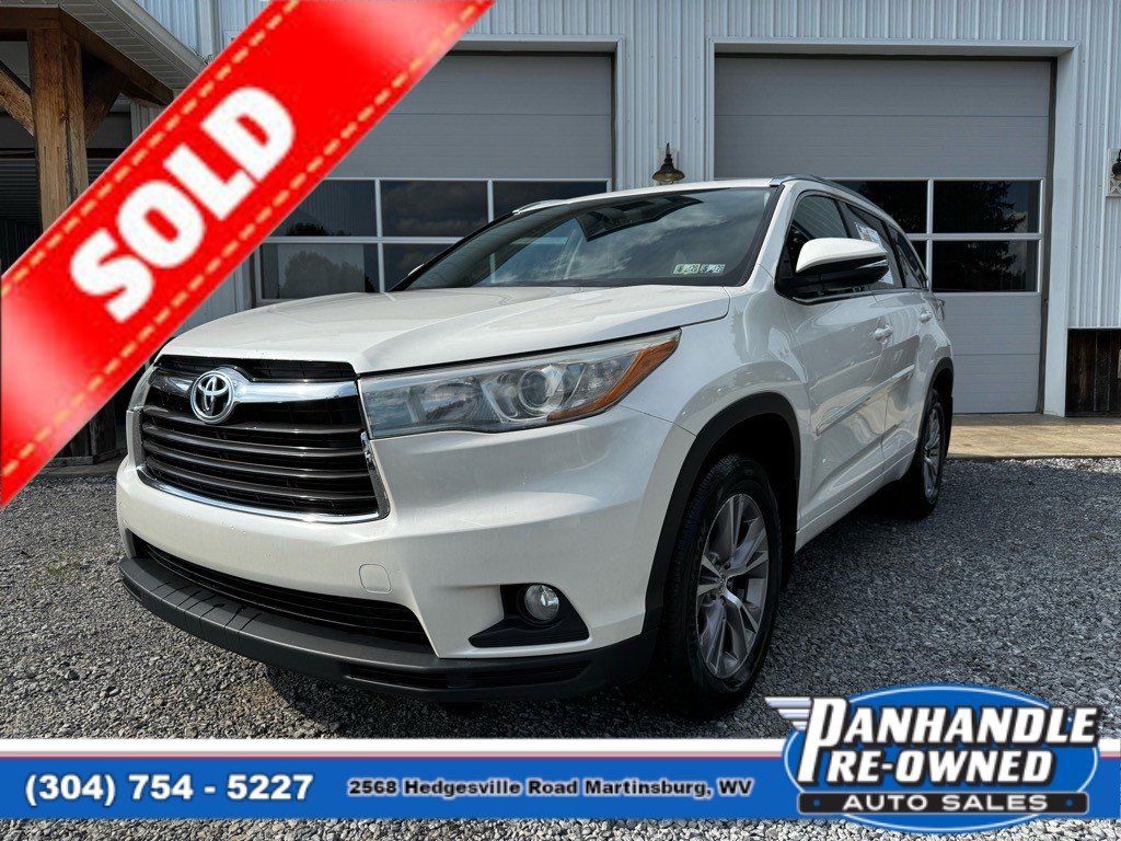 Used 2015 Toyota Highlander XLE image 1