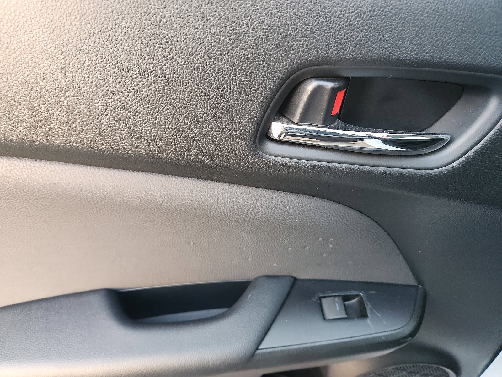 Used 2022 Toyota Prius Prime XLE image 27