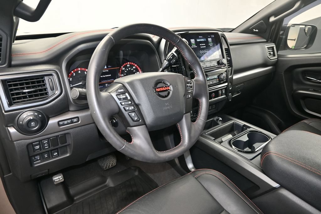 Used 2022 Nissan Titan PRO-4X w/ Pro-4x Convenience Package AWD/4WD image 21
