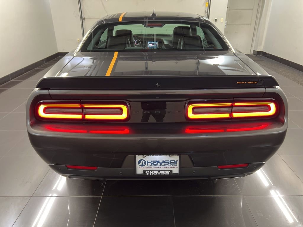 Used 2022 Dodge Challenger R/T Scat Pack RWD image 5