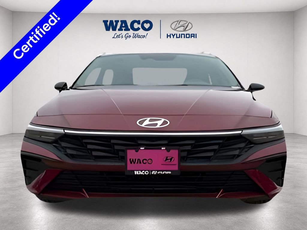 Used 2025 Hyundai Elantra Sport FWD image 2