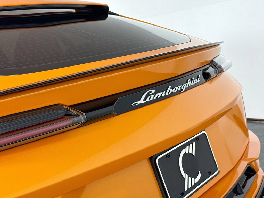 Used 2024 Lamborghini Urus S AWD/4WD image 28