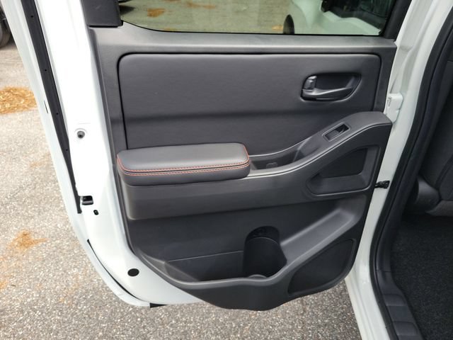 New 2026 Nissan Frontier Pro-X w/ Tow Package RWD image 25