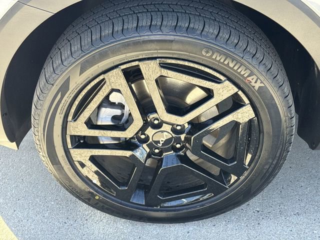 Used 2023 Kia Telluride EX X-Line image 12