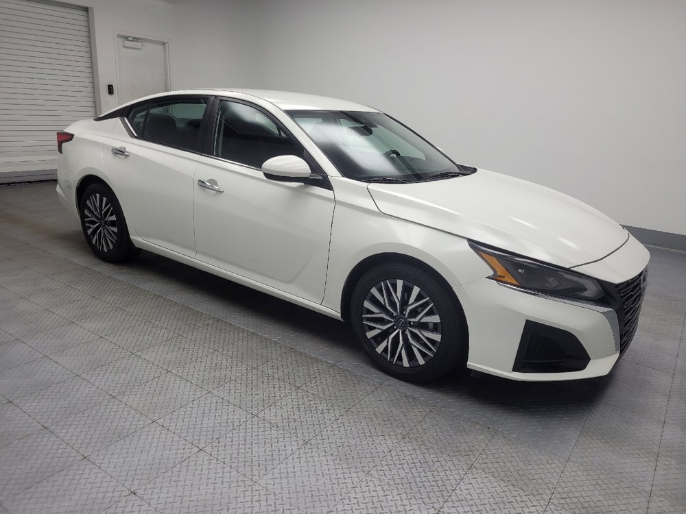 Used 2023 Nissan Altima 2.5 SV image 13