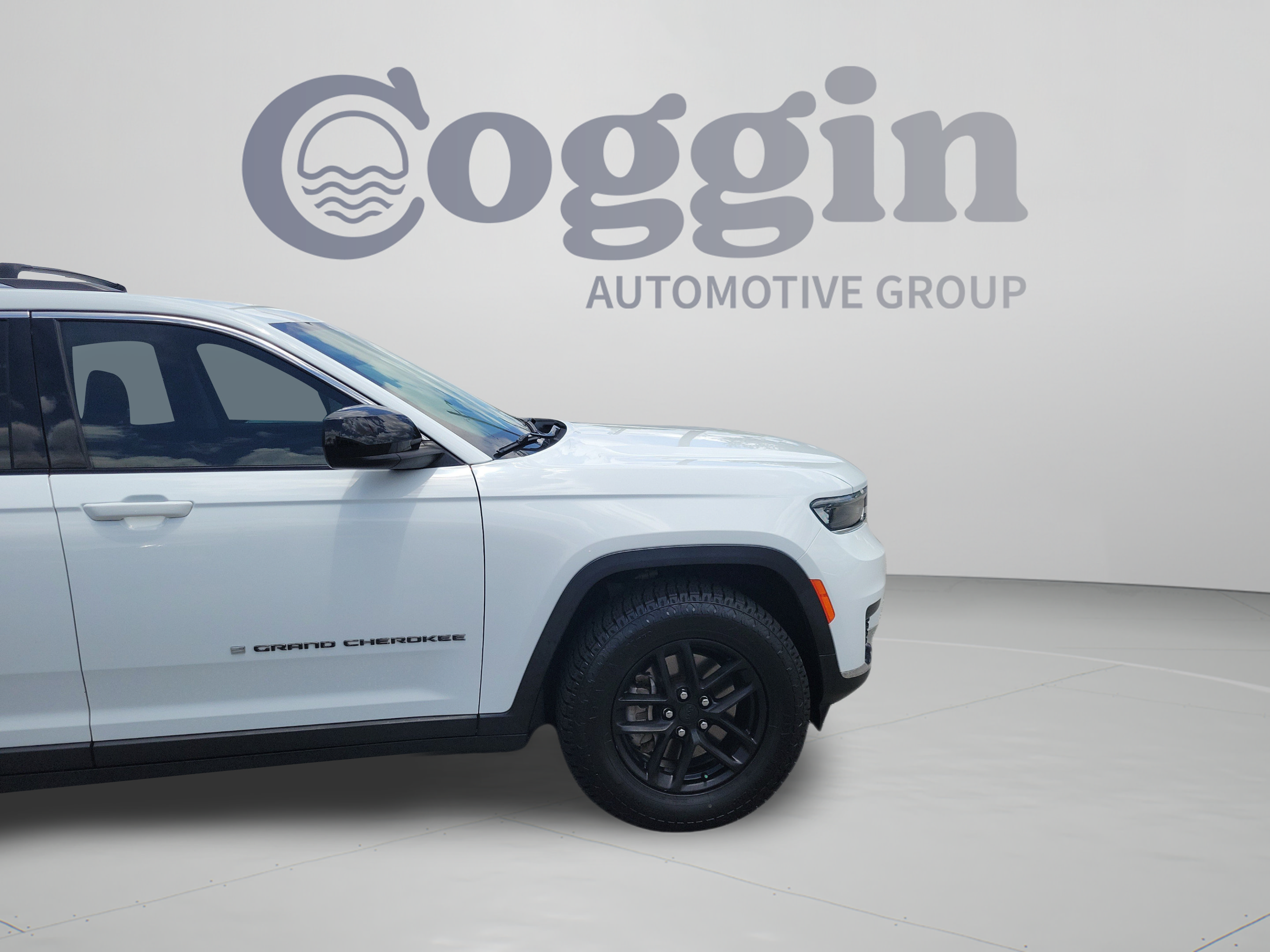 Used 2022 Jeep Grand Cherokee L Laredo w/ Luxury Tech Group I AWD/4WD image 31