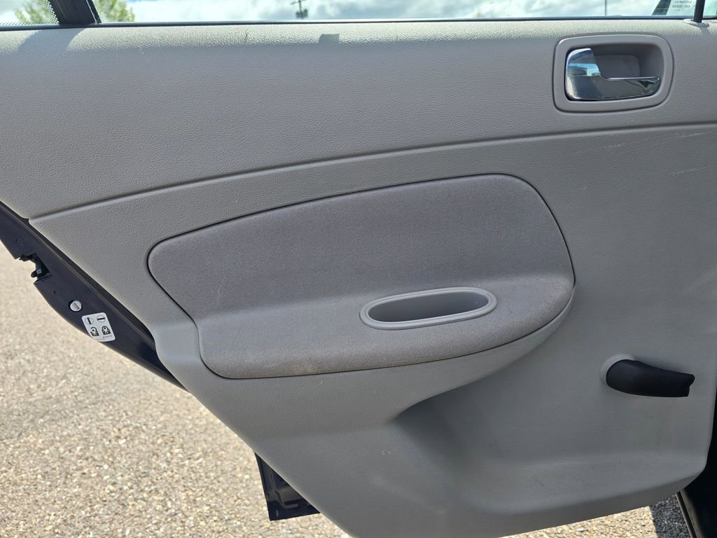 Used 2010 Chevrolet Cobalt Sedan image 16
