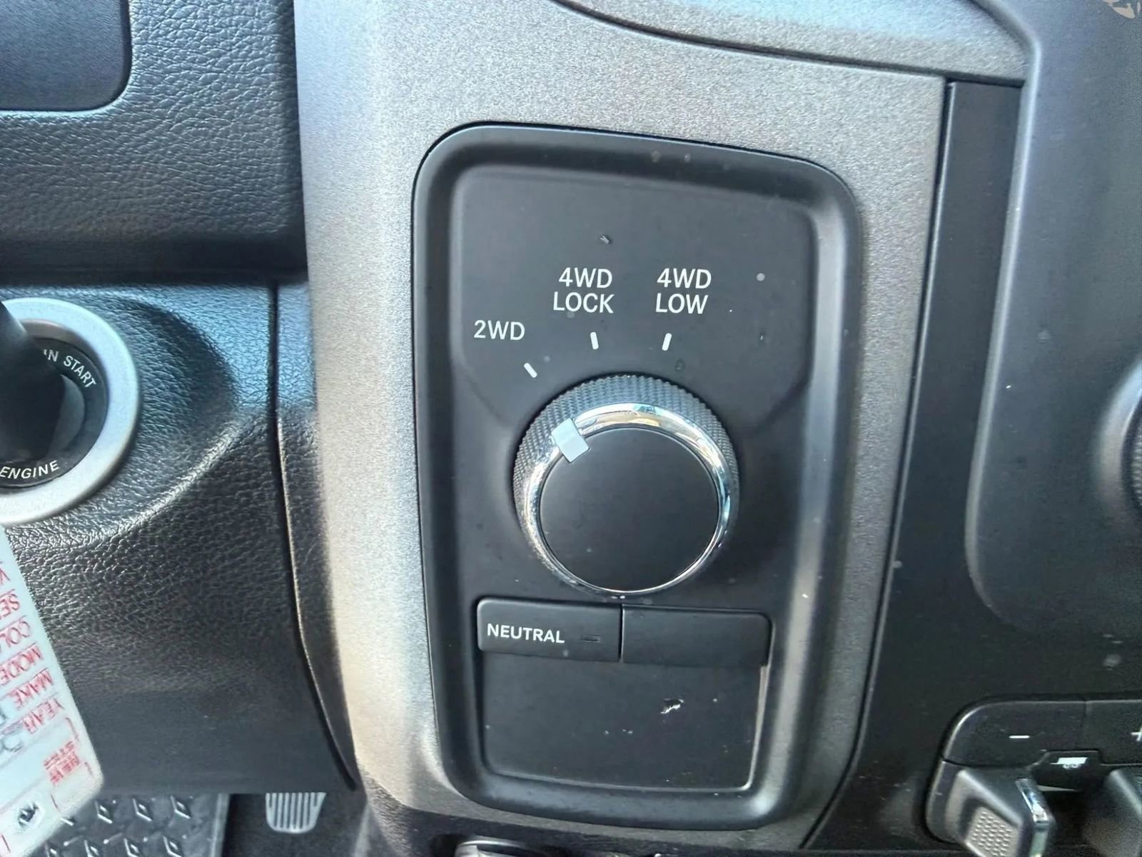 Used 2016 RAM 2500 Tradesman w/ Chrome Appearance Group image 25