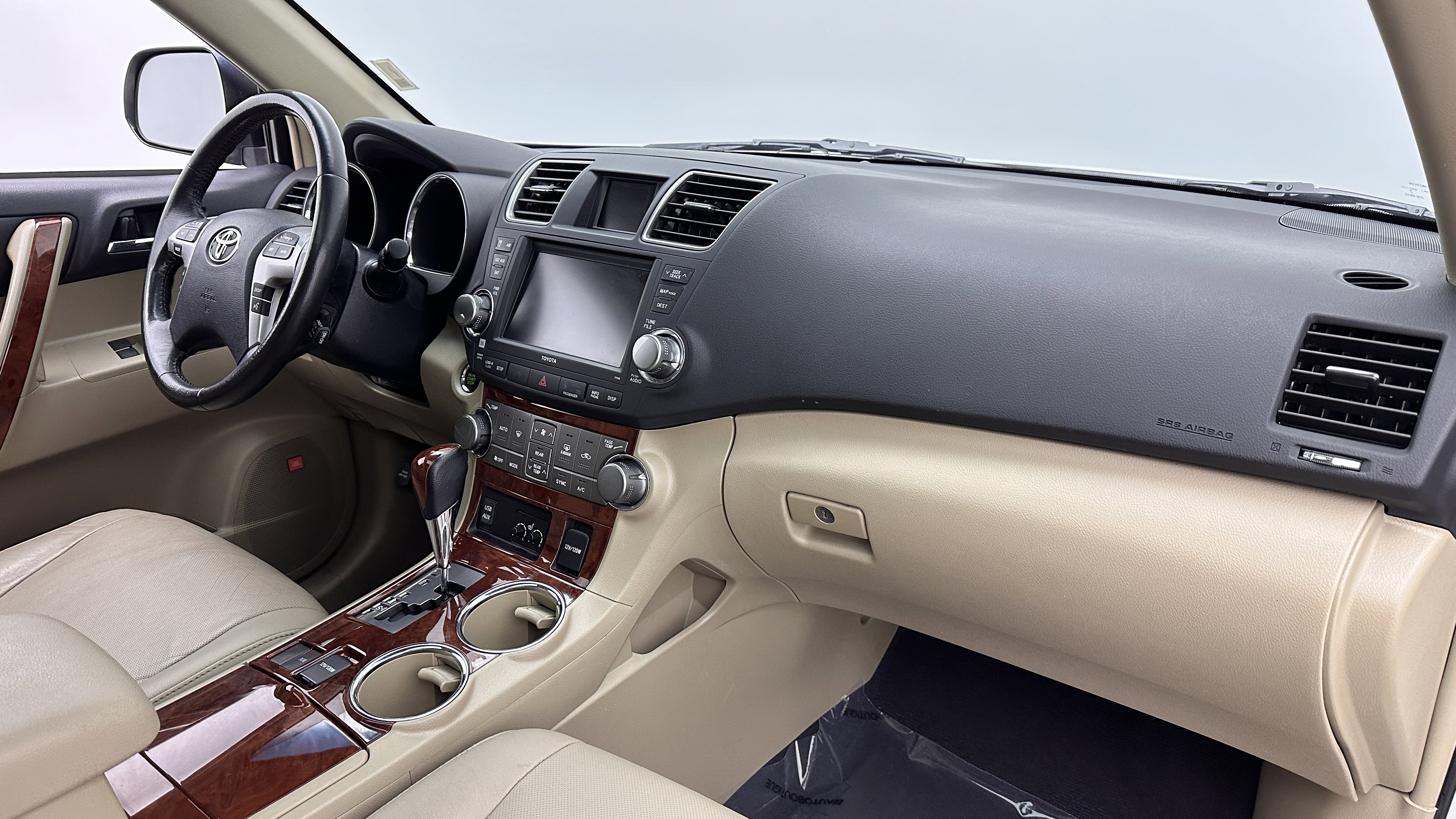 Used 2011 Toyota Highlander Limited image 34