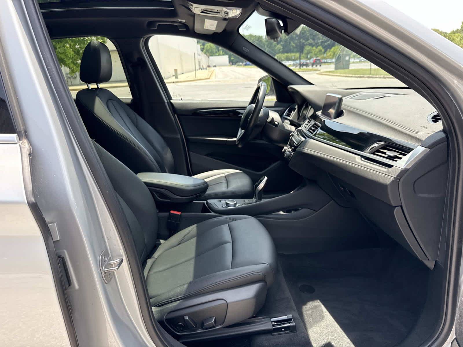 Used 2021 BMW X1 xDrive28i w/ Convenience Package AWD/4WD image 16