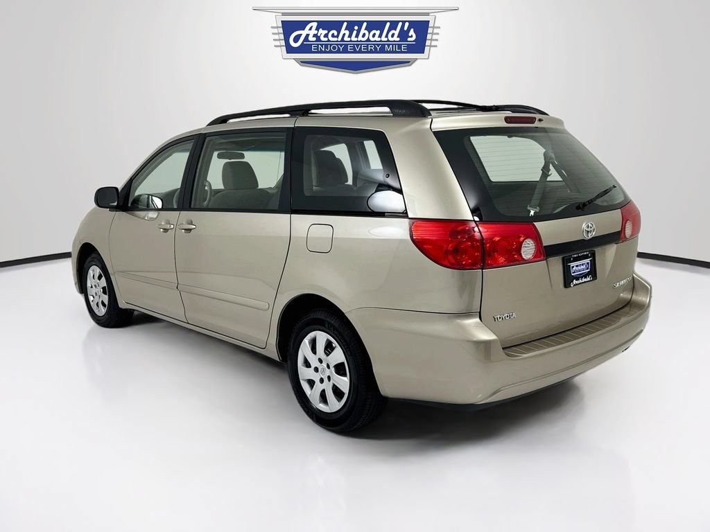 Used 2009 Toyota Sienna CE FWD image 5