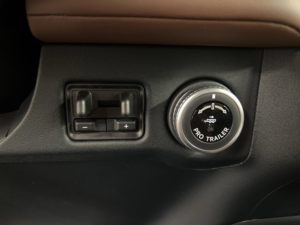 New 2026 Lincoln Navigator Reserve image 19