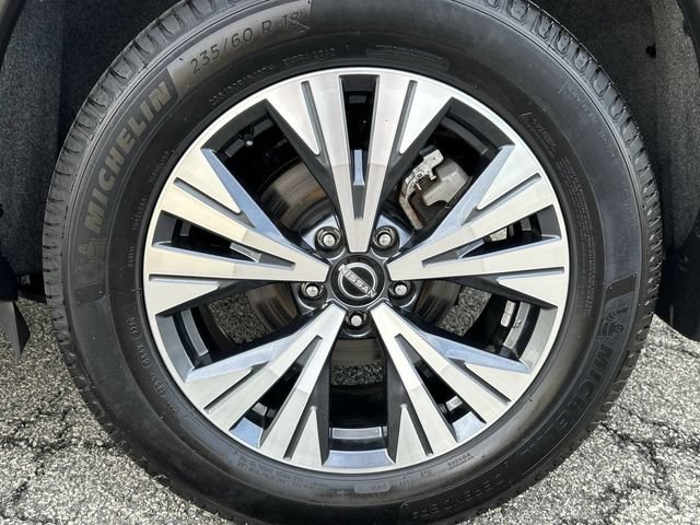 Certified 2023 Nissan Rogue SV w/ SV Premium B Package AWD/4WD image 11