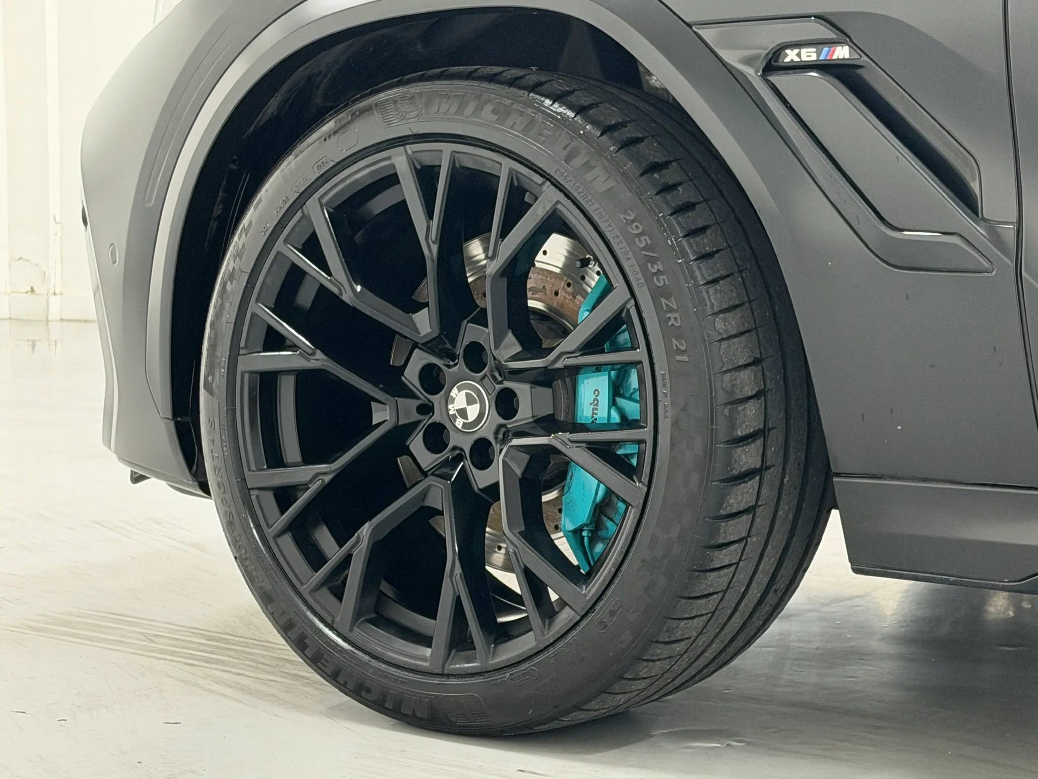 Used 2021 BMW X6 M w/ Executive Package AWD/4WD image 45