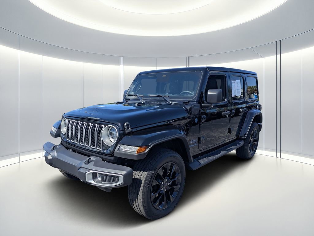 Used 2025 Jeep Wrangler Unlimited Sahara AWD/4WD image 7