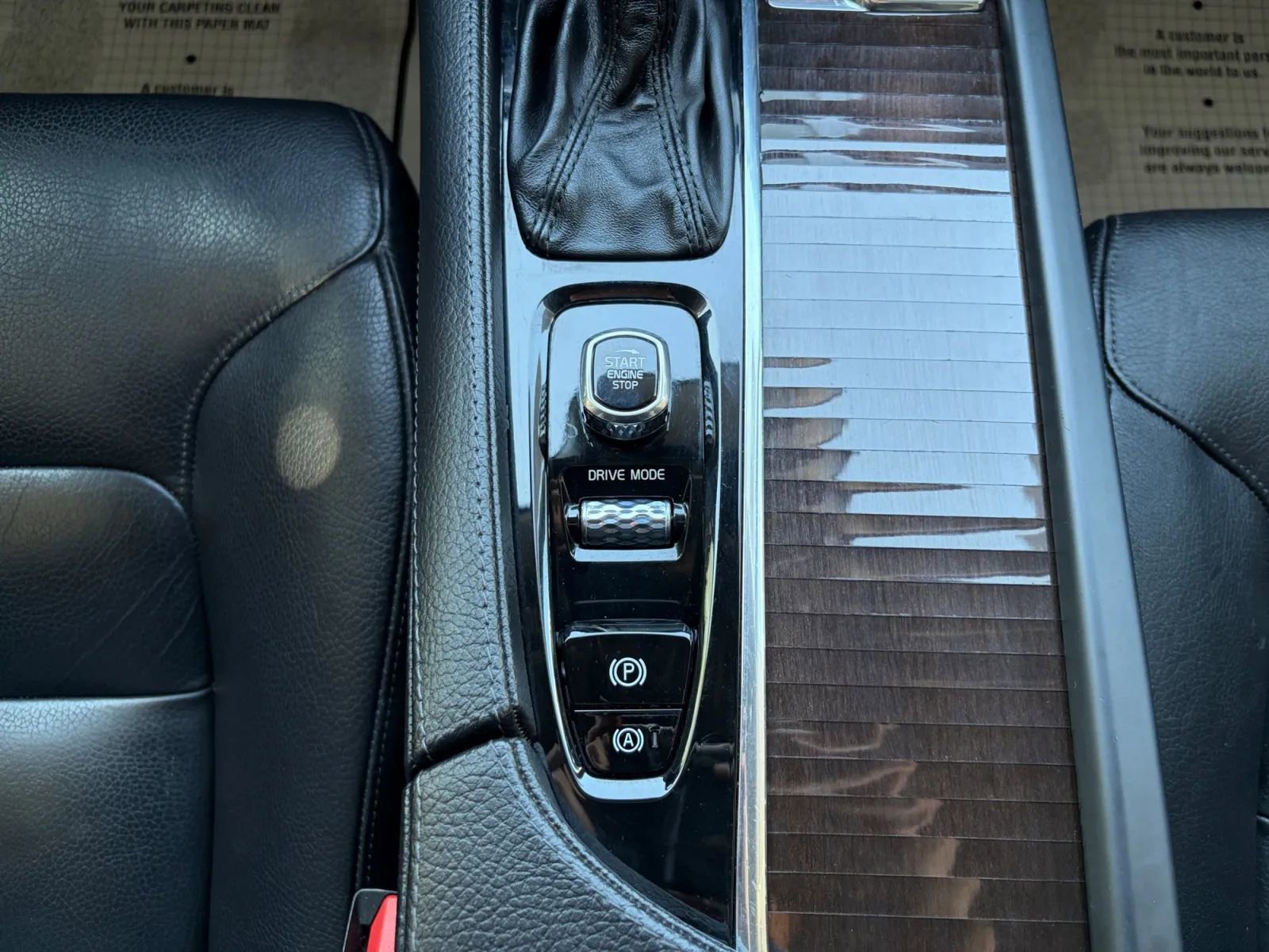 Used 2018 Volvo XC90 T6 Momentum w/ Momentum Plus Package AWD/4WD image 28