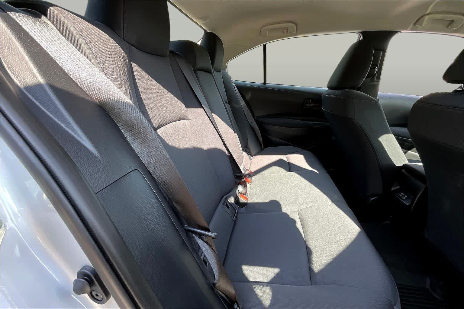Used 2026 Toyota Corolla LE FWD image 20