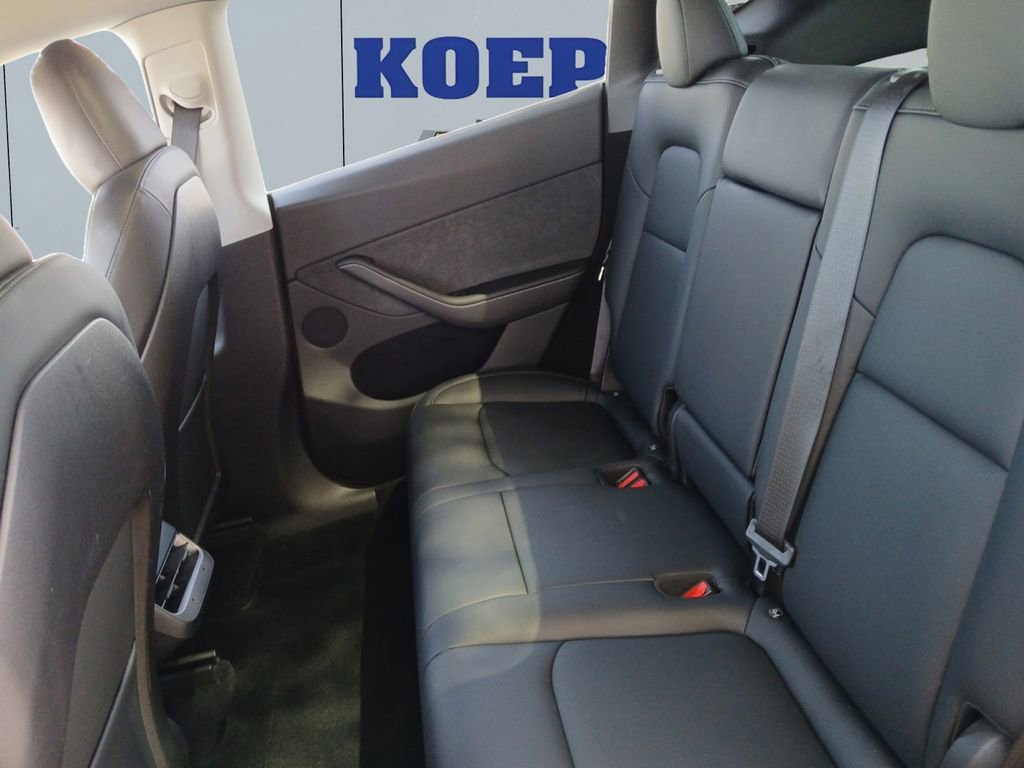 Used 2023 Tesla Model Y Long Range image 16