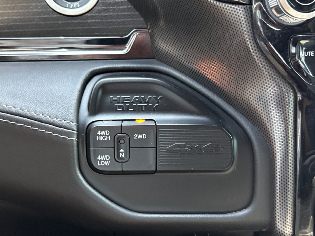 Used 2022 RAM 3500 Limited AWD/4WD image 25
