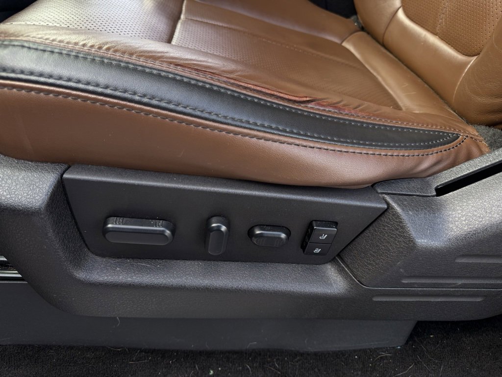 Used 2014 Ford F150 Platinum image 10