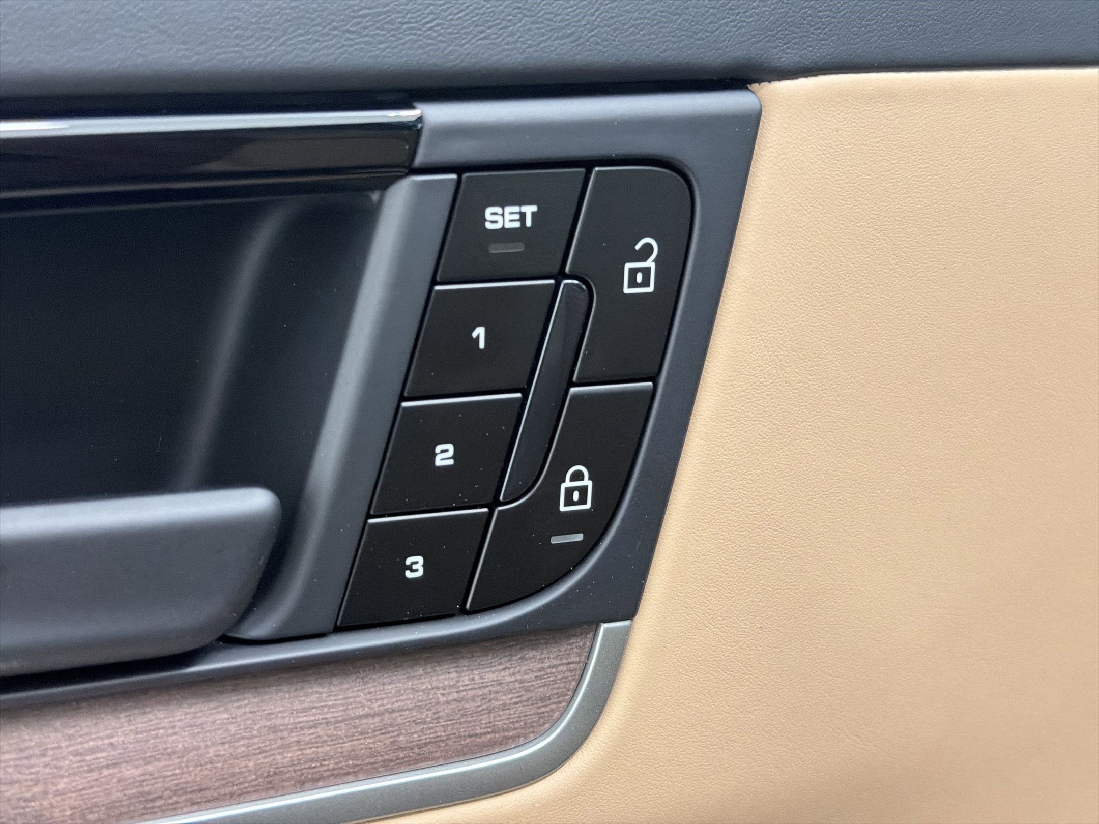 New 2026 Porsche Cayenne S AWD/4WD image 12