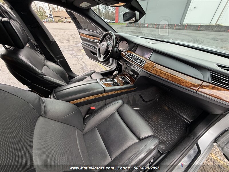 Used 2014 BMW 750Li w/ Executive Package RWD image 11