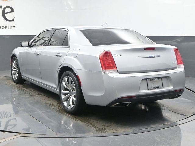 Used 2020 Chrysler 300 Touring L w/ Quick Order Package 2EF image 34