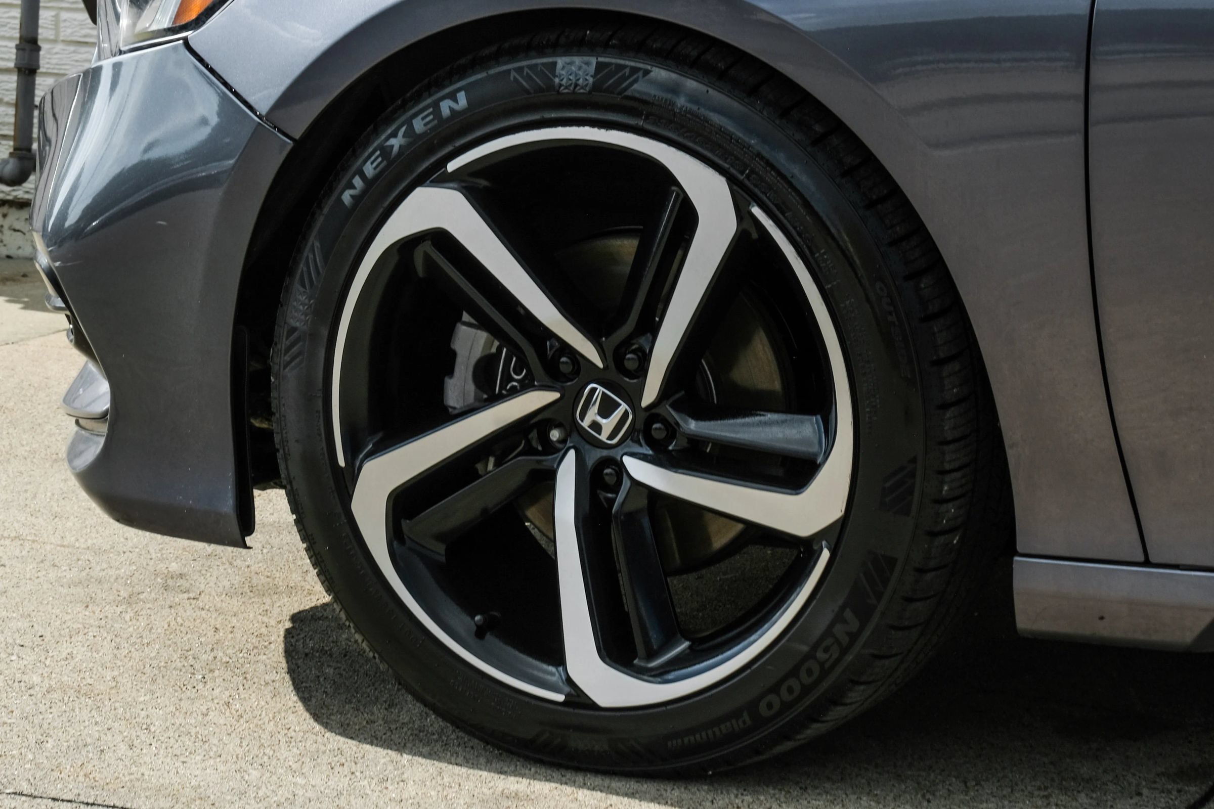 Used 2018 Honda Accord Sport image 46