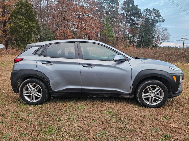 Used 2021 Hyundai Kona SE w/ Cargo Package image 6