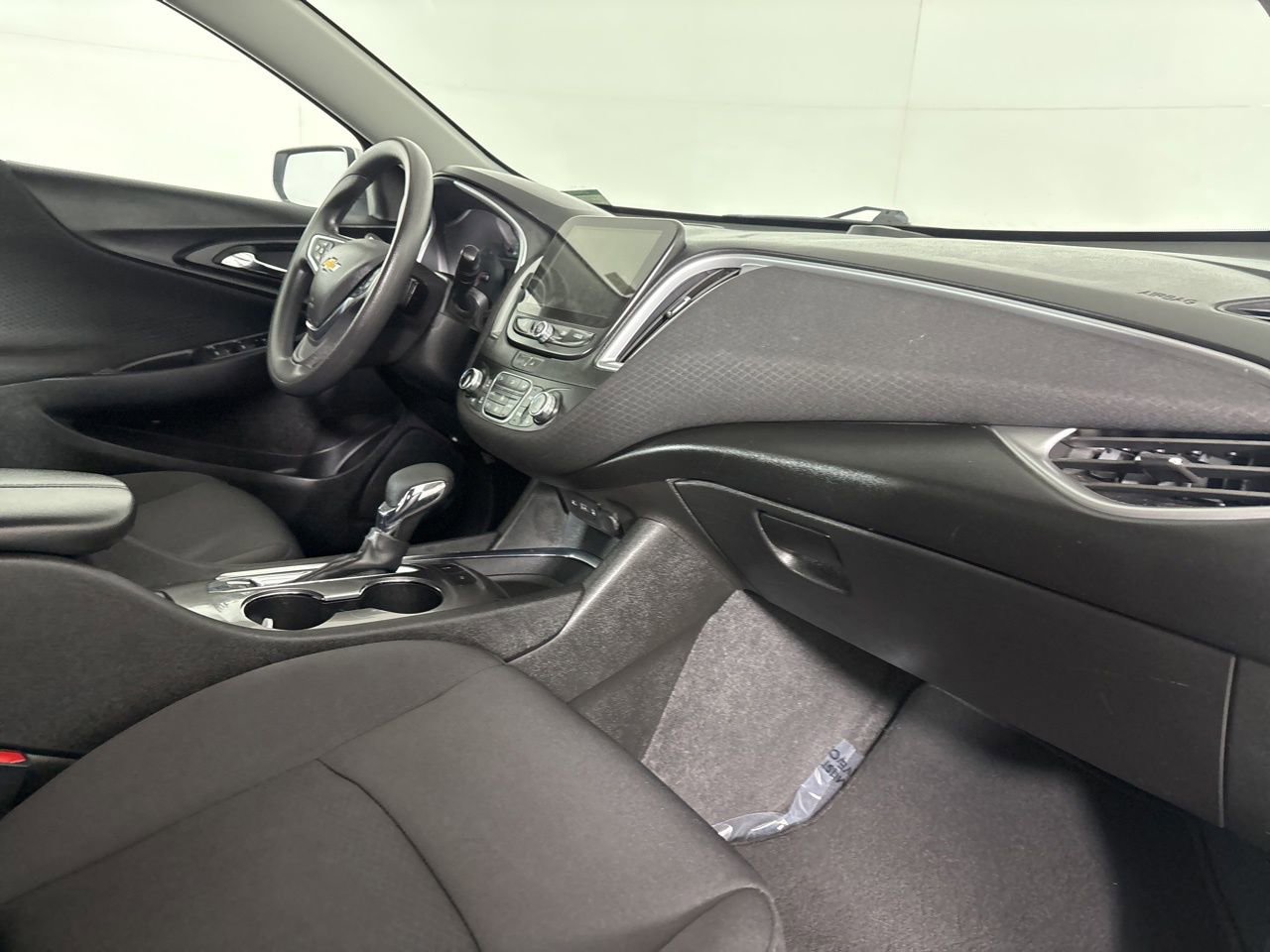 Used 2024 Chevrolet Malibu LT image 29