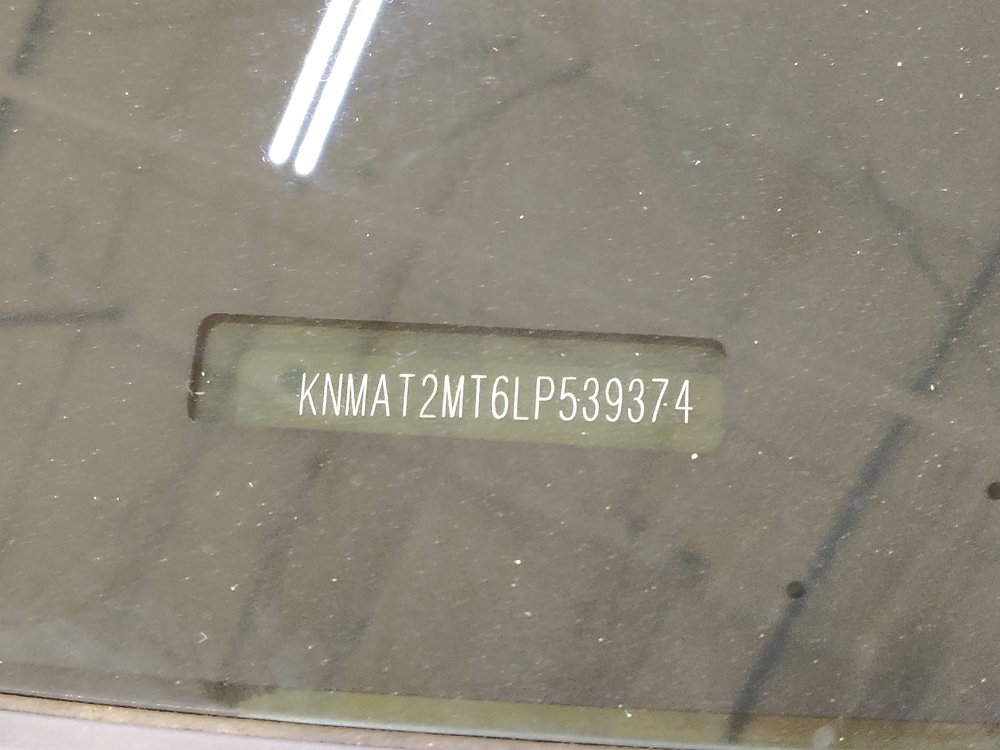 Used 2020 Nissan Rogue S FWD image 33