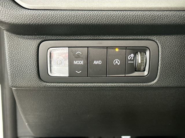 New 2026 Chevrolet Traverse LT w/ LPO, Floor Liner Package image 11