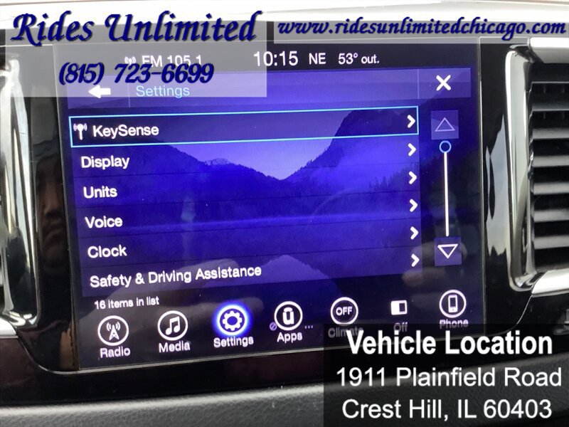 Used 2017 Chrysler Pacifica Touring Plus w/ Tire & Wheel Group image 19
