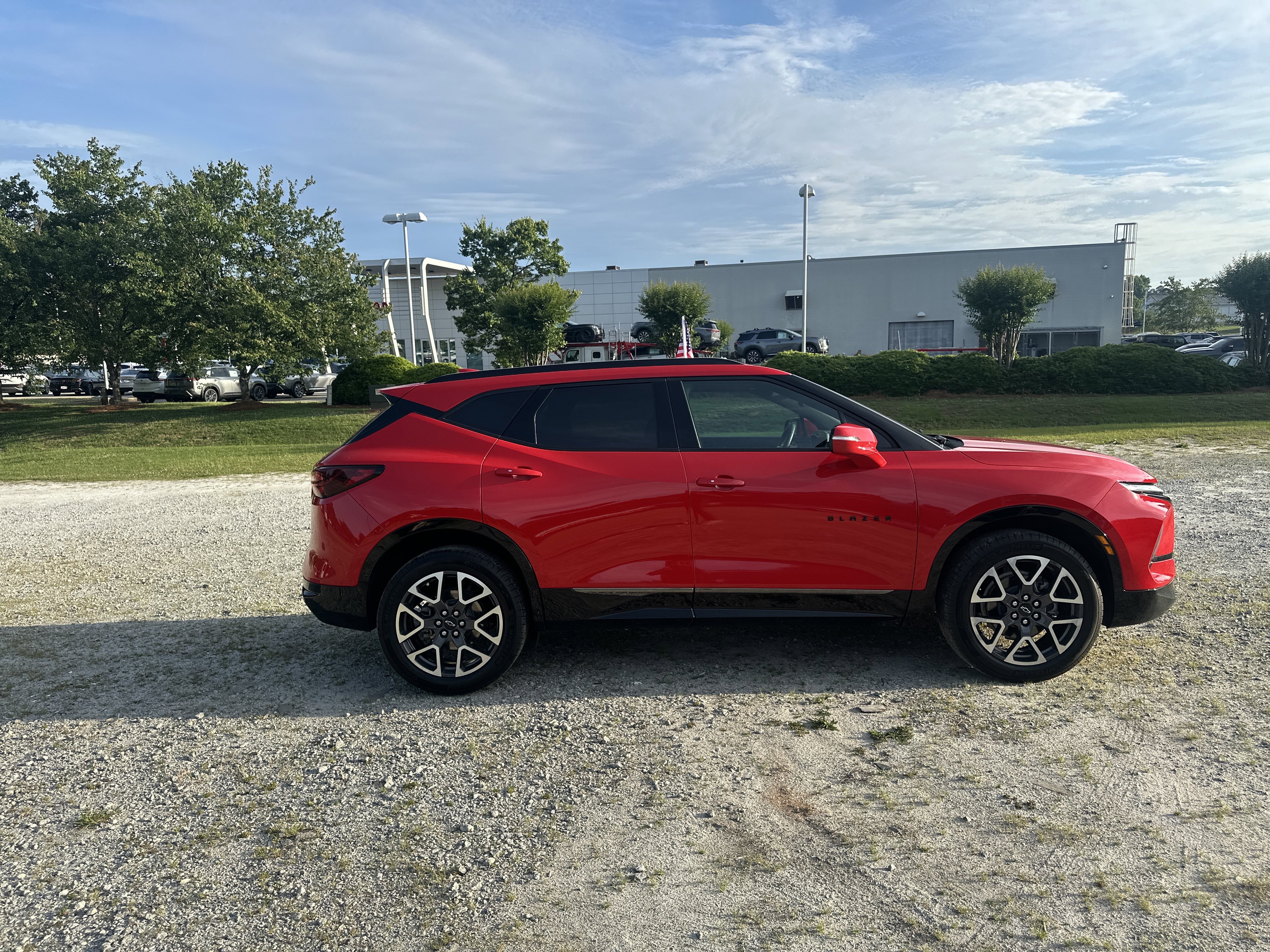 Used 2023 Chevrolet Blazer RS w/ Driver Confidence II Package FWD image 4