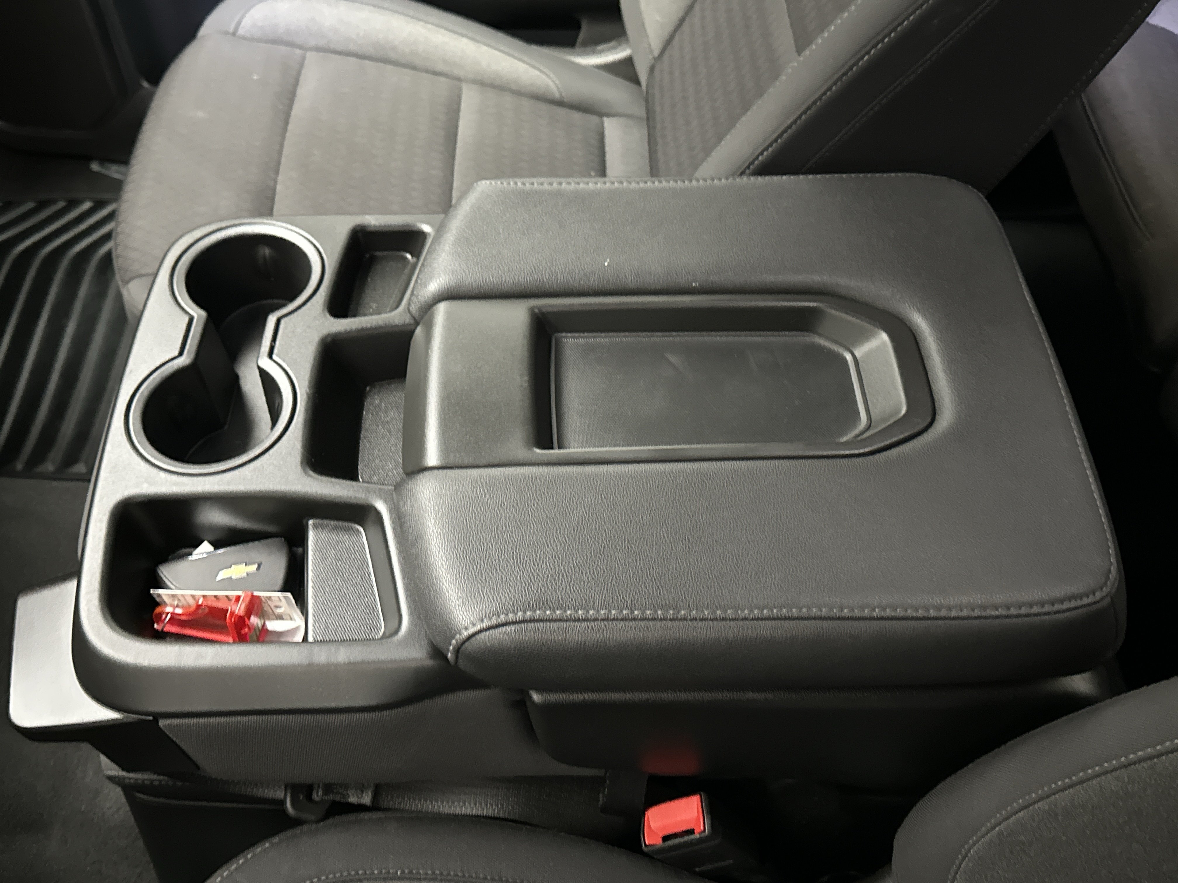 Used 2024 Chevrolet Silverado 1500 LT AWD/4WD image 37