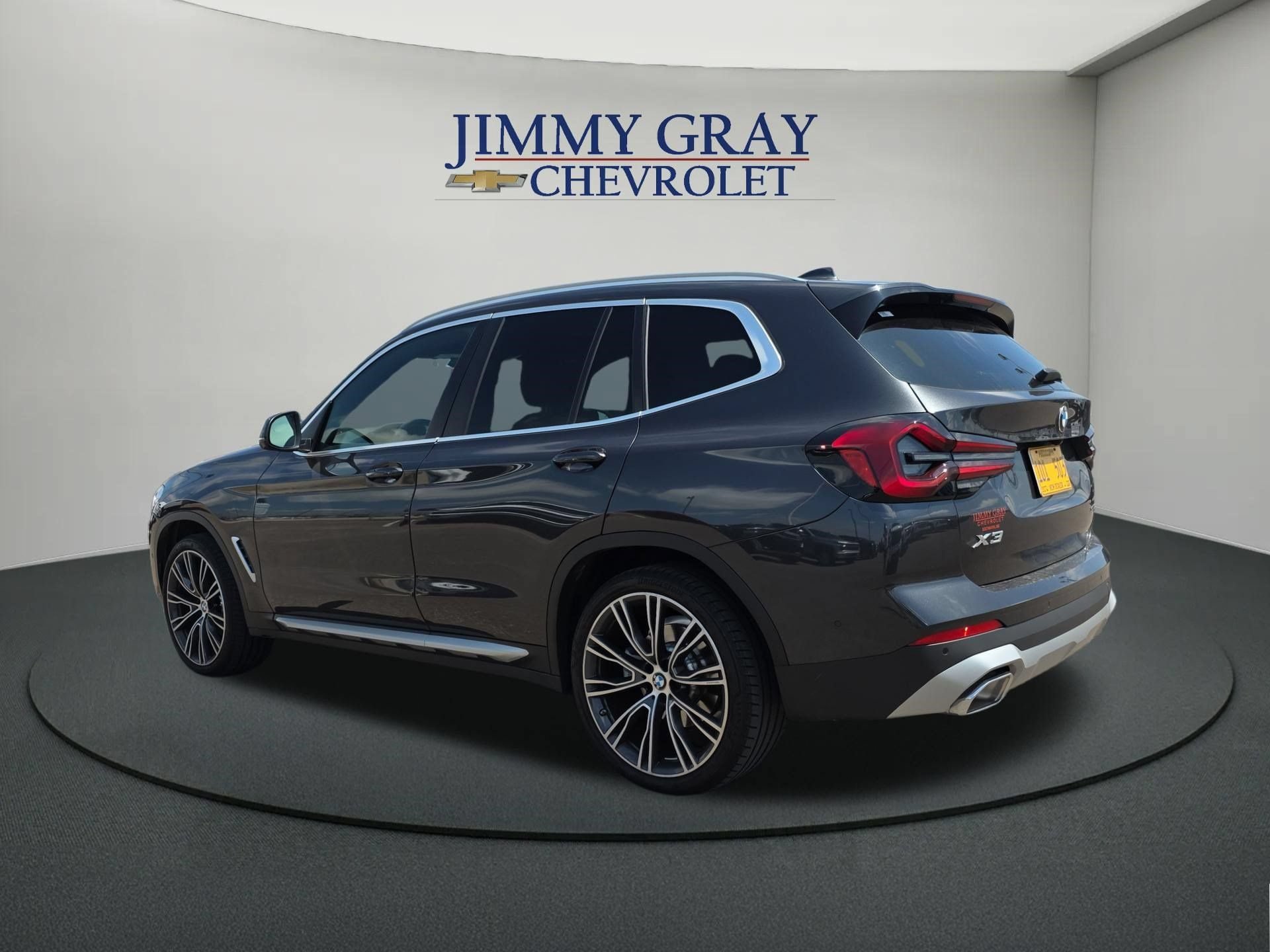Used 2024 BMW X3 sDrive30i w/ Convenience Package RWD image 3