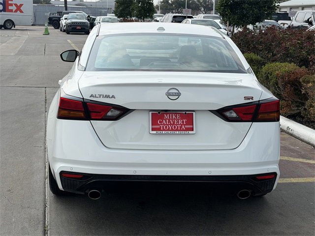 Used 2025 Nissan Altima 2.5 SR image 6
