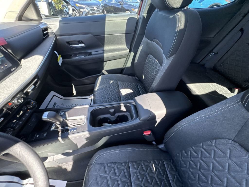New 2026 Nissan Kicks SV w/ SV Premium Package image 20