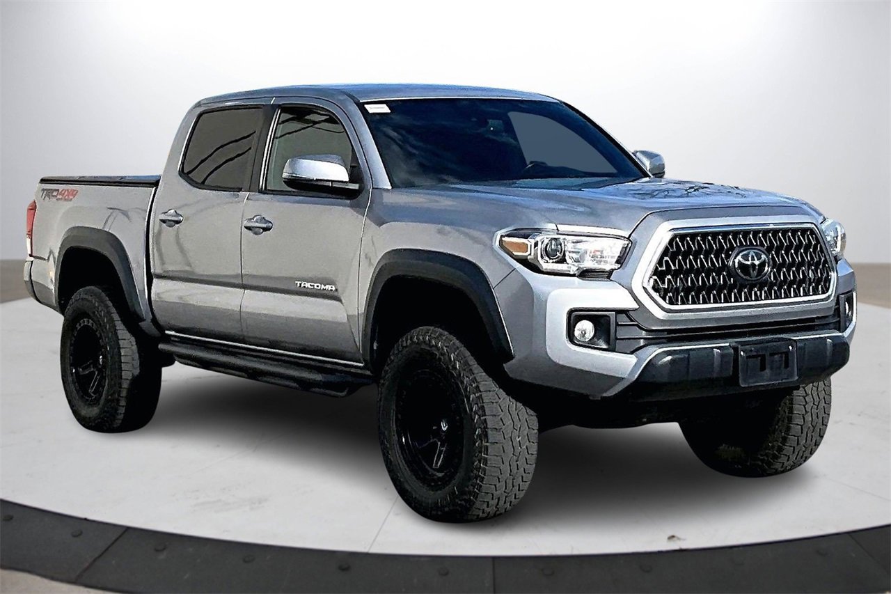 Used 2019 Toyota Tacoma TRD Off-Road w/ Technology Package image 2