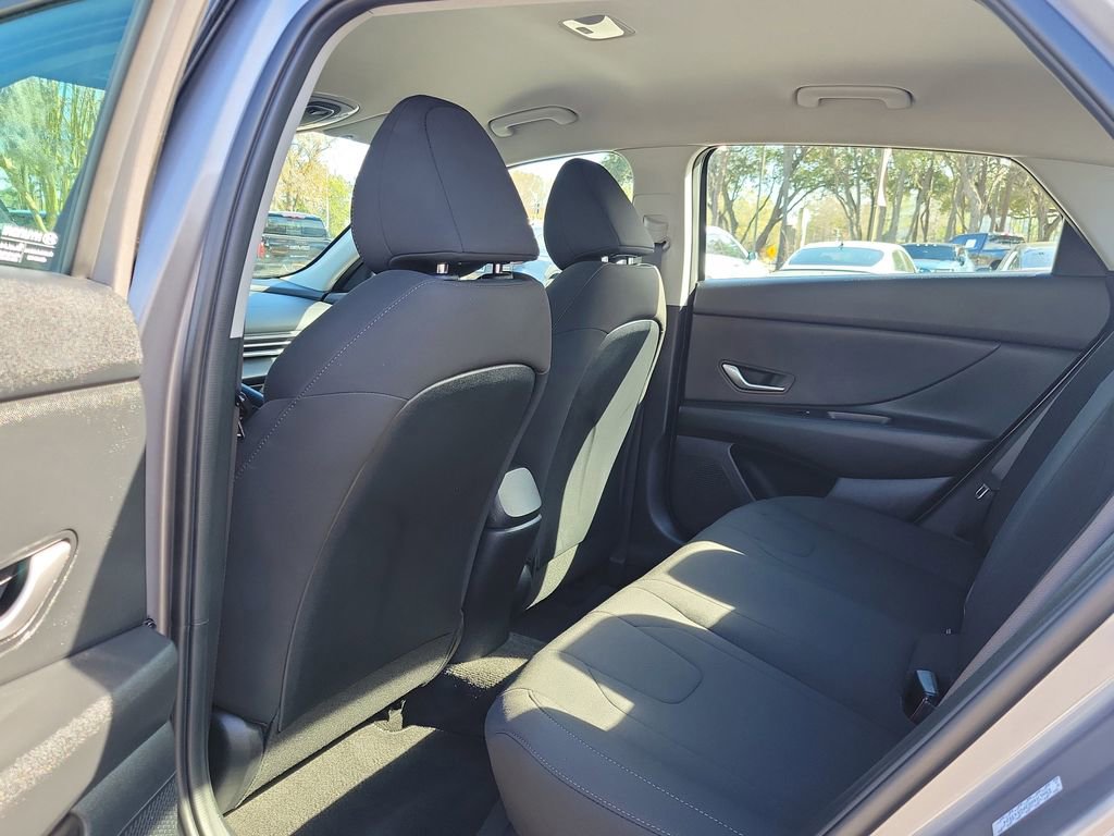 Certified 2023 Hyundai Elantra SEL image 11