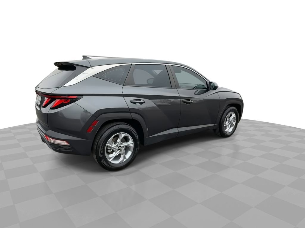 Used 2023 Hyundai Tucson SE image 8