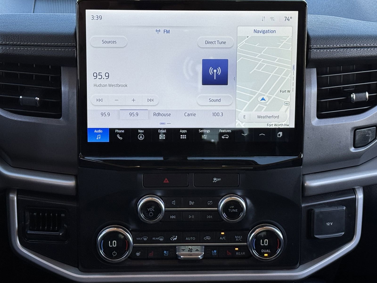 Used 2022 Ford Expedition XLT image 18