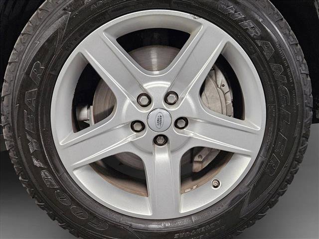 Used 2020 Land Rover Defender 110 HSE image 24